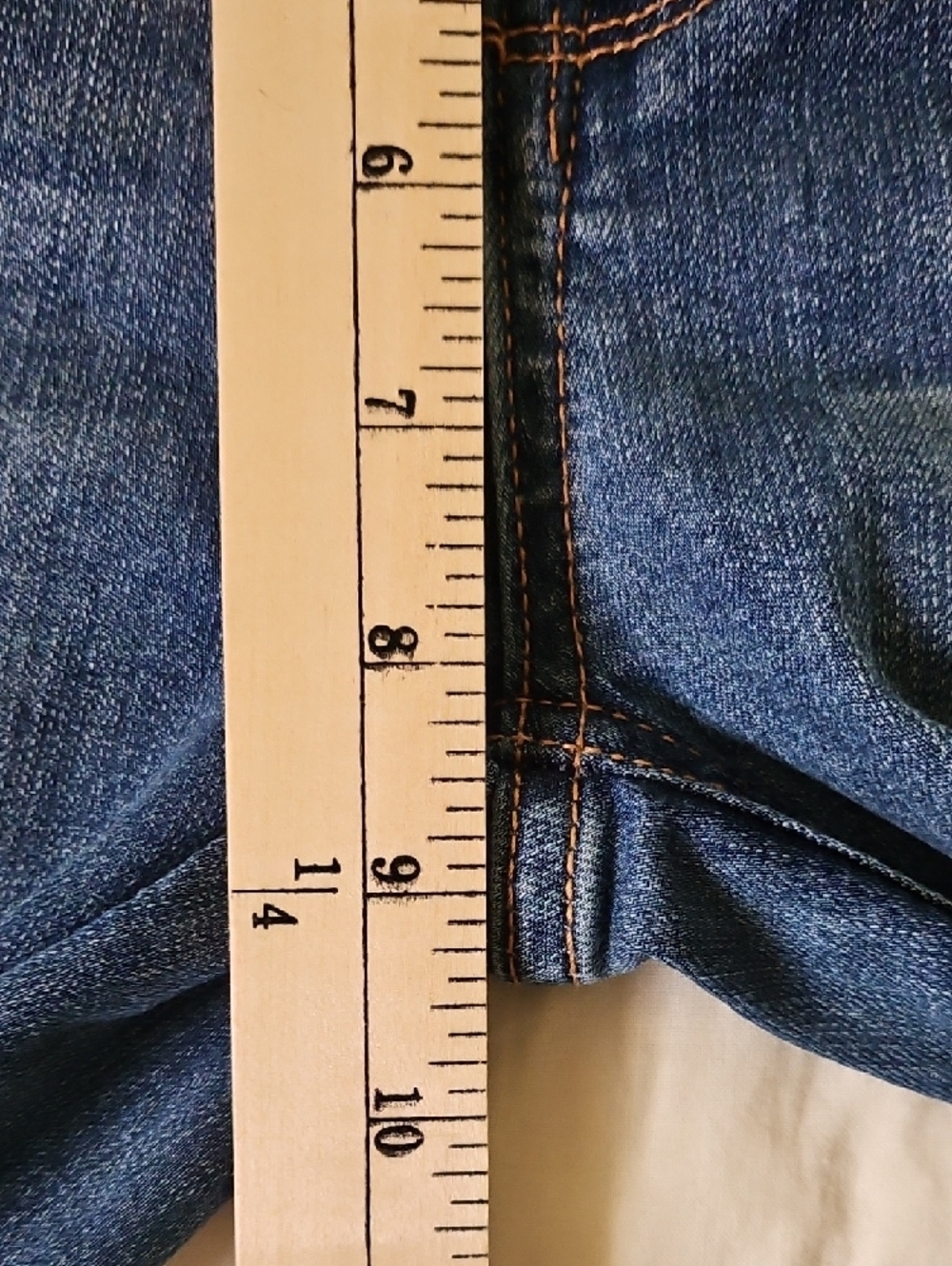 Kensie Distressed Med Rise Skinny Jeans w/ Floral Embroidery - Size 6/28 - Picture 5 of 10